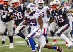 Bills get huge win on the road to keep their playoff hopes alive